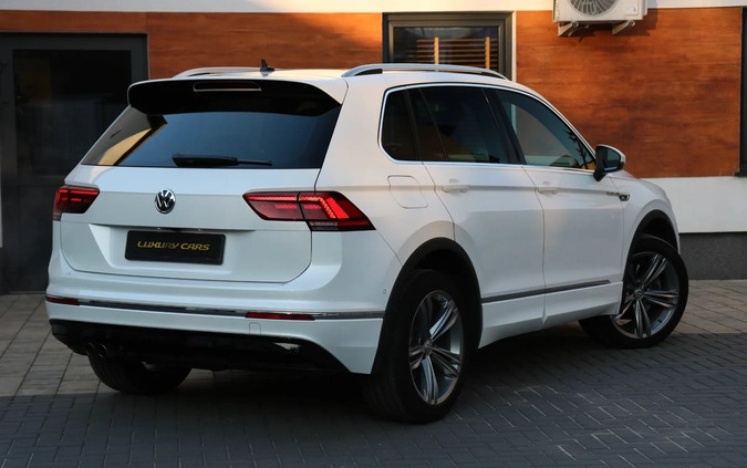 Volkswagen Tiguan cena 135050 przebieg: 71900, rok produkcji 2019 z Zelów małe 742
